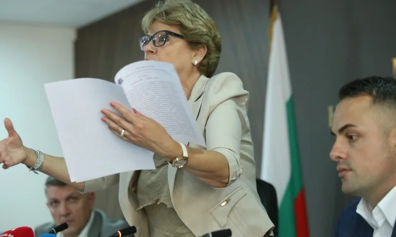 Новото МРРБ обяви крайния срок през 2024 г. за АМ Хемус за химера - Tribune.bg