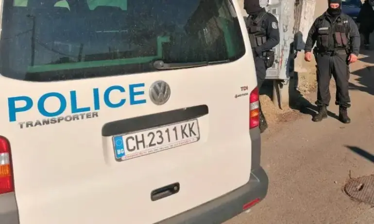 Разследват 29 изборни нарушения в Бургаско. На глас давали около 300 лева - Tribune.bg