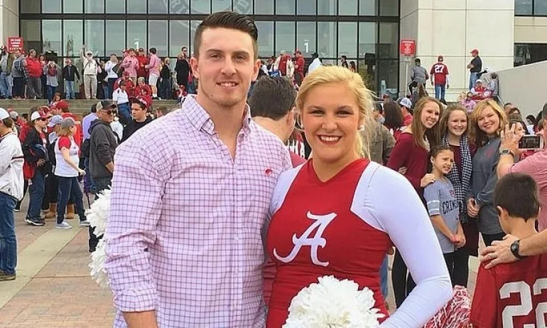 Арестуваха омъжена учителка заради секс със седмокласник - Tribune.bg