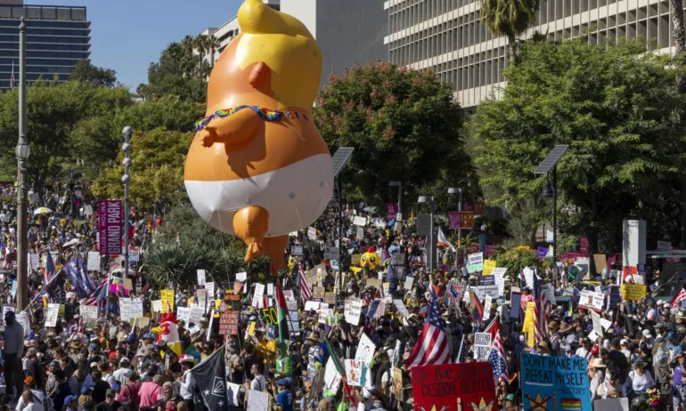 Хиляди протести срещу политиката на Тръмп се проведоха в САЩ - Tribune.bg