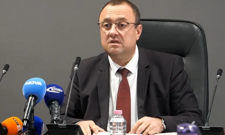 Иван Иванов за цената на водата: Никаква бомба не сме залагали на служебното правителство - Tribune.bg