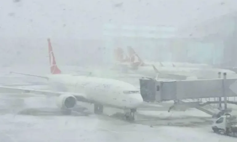 Хаос на летищата в цяла Турция - Tribune.bg