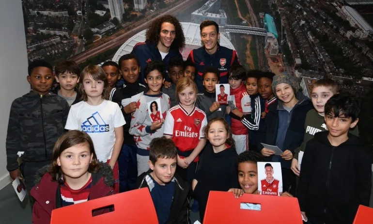 Йозил преминава във Фенербахче през януари - Tribune.bg