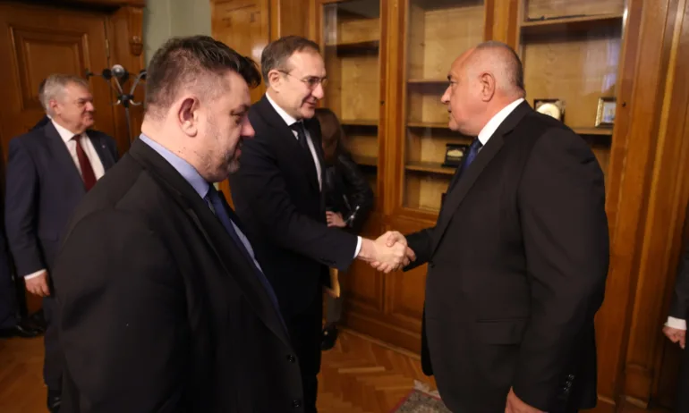 ГЕРБ/СДС и БСП се разбраха за отлагането на либерализацията на пазара на ток за битовите потребители - Tribune.bg