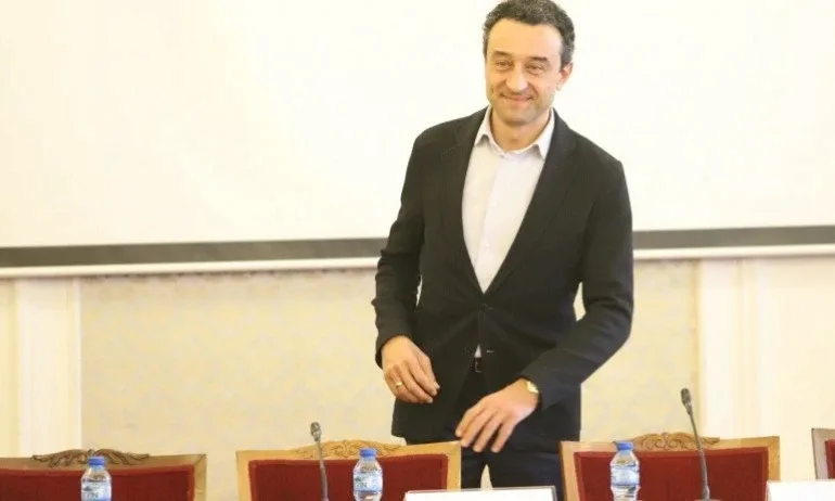 ПП призовават служебното правителство да възстанови българския посланик в НАТО - Tribune.bg