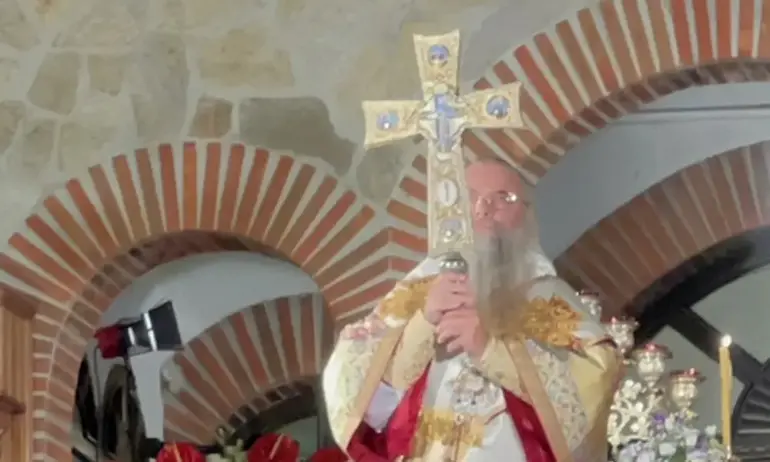 Честит Кръстовден! - Tribune.bg