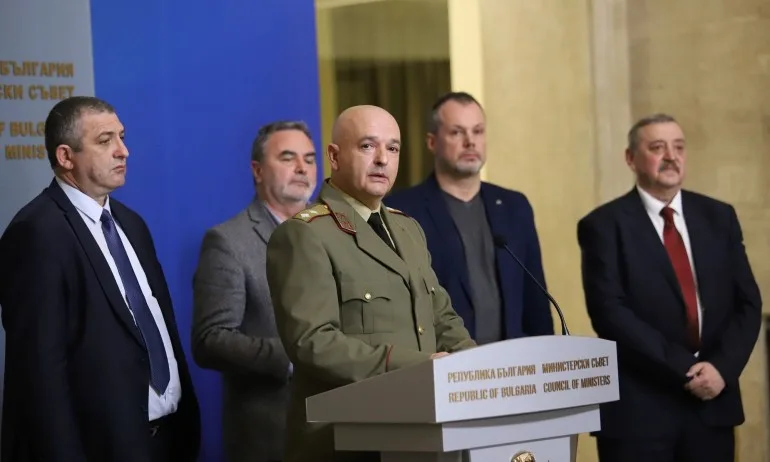 Шефът на ВМА: Ще препоръчаме проявите на закрито да бъдат отменени - Tribune.bg