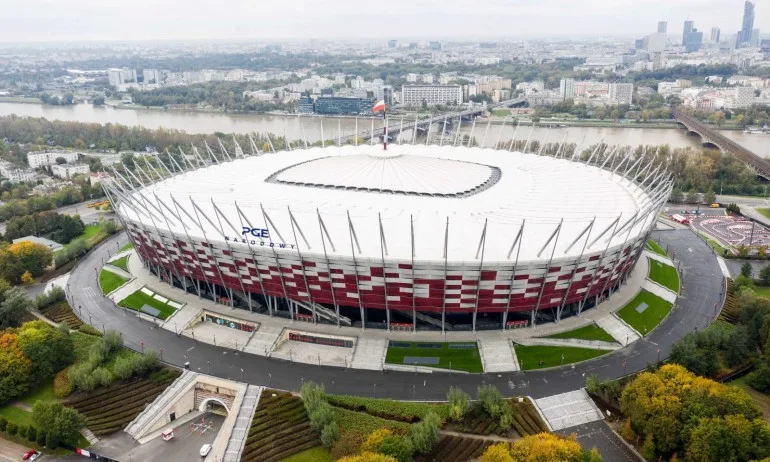 Националният стадион на Полша става временна полева болница - Tribune.bg