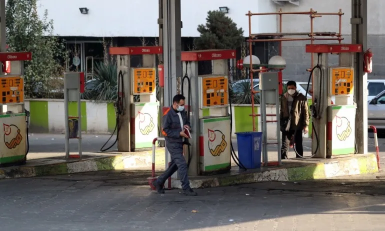 Мощна кибератака затвори много бензиностанции в Иран - Tribune.bg
