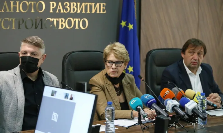 Комитова откри защо гоним чуждите инвеститори: бавното издаване на строителни разрешителни - Tribune.bg