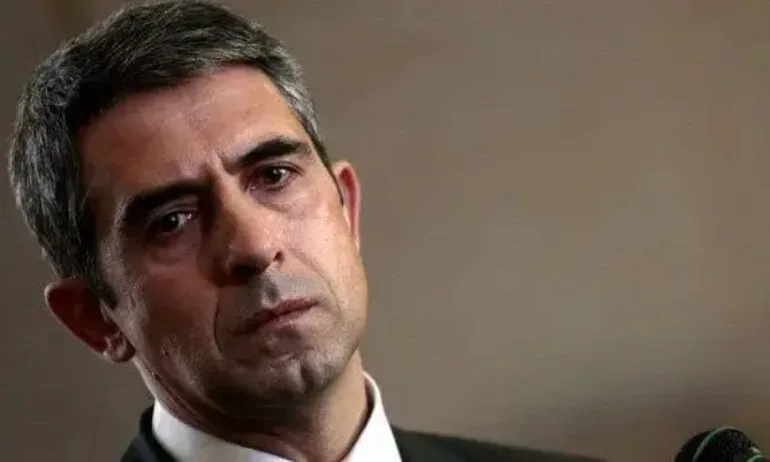 Плевнелиев и Паси: Политиците да излязат от окопите и да търсят решение - Tribune.bg