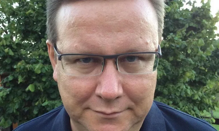 Радев падна в капана на фиксацията си срещу Борисов - Tribune.bg