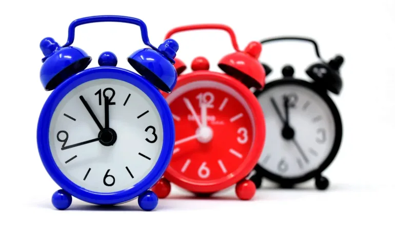 Връщаме стрелките на часовника с час назад в неделя - Tribune.bg