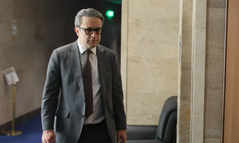 Тома Биков: Имам дълбоки подозрения, че сред организаторите на вота има хора, замесени в корупционни схеми - Tribune.bg