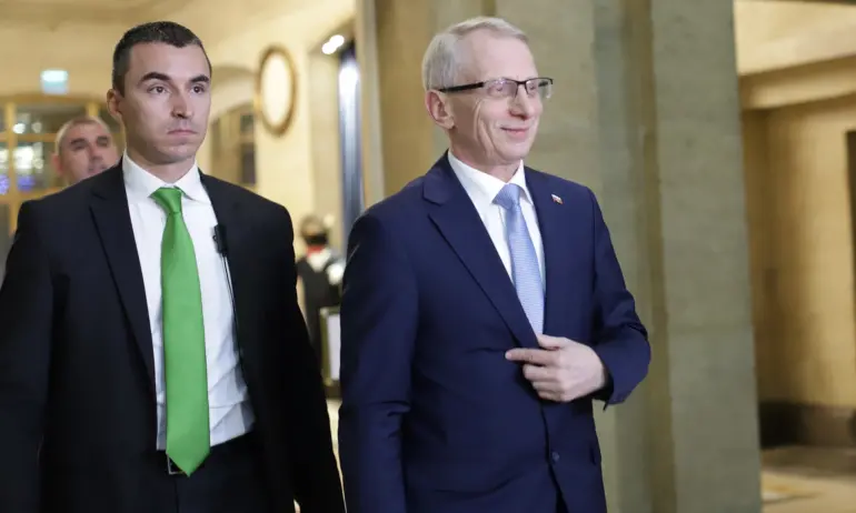 Денков: Работата на парламента е да приема закони, не да гледа кой директор на болница е сменен - Tribune.bg