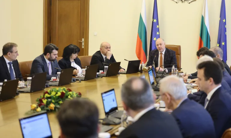 Желязков: Започваме 2025 г. с дефицит от 10 млрд. лева заради неблагоразумни финансови политики, сметката трябва да бъде платена - Tribune.bg