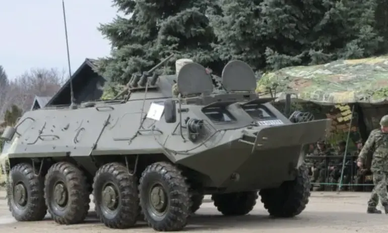 Форбс: Дарените БТР-60 на Украйна не стават за фронта – малко по-добри са от пикап - Tribune.bg