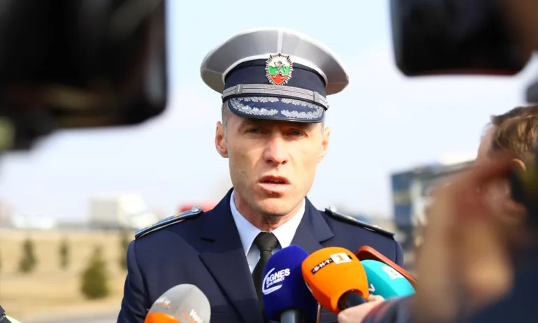 Полицейска акция в цялата страна, проверяват камиони и автобуси - Tribune.bg