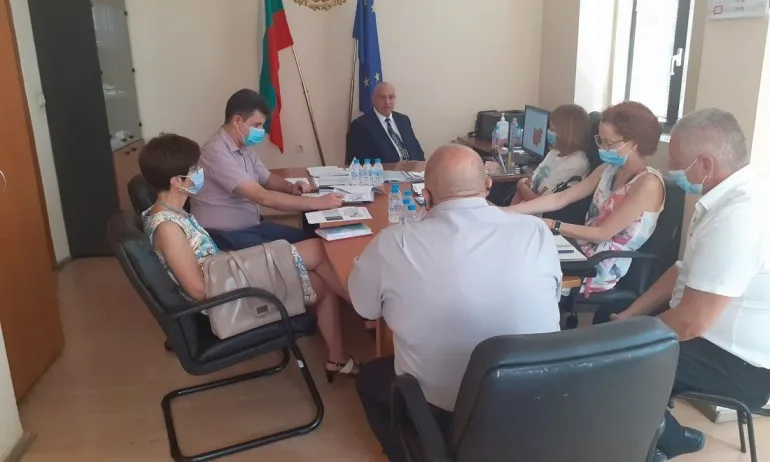 Фандъкова поиска СДВР да увеличи екипите, които следят за спазване на мерките в София - Tribune.bg