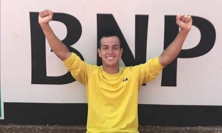 Антъни Генов и Симеон Терзиев започнаха с победи на турнир от ITF в Украйна - Tribune.bg