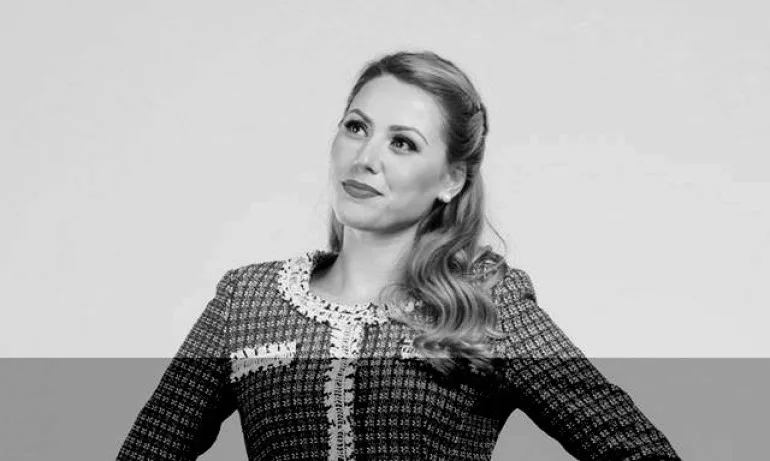 Последно сбогом – близките се прощават с убитата Виктория - Tribune.bg