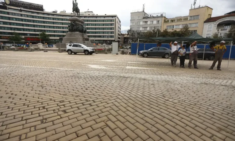 Столична община глоби Трейс заради умишлено увредени жълти павета - Tribune.bg