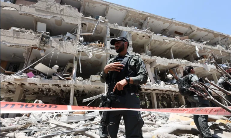 Експлозии край иранската ядрена централа в Бушехр, Техеран обвинява Израел - Tribune.bg