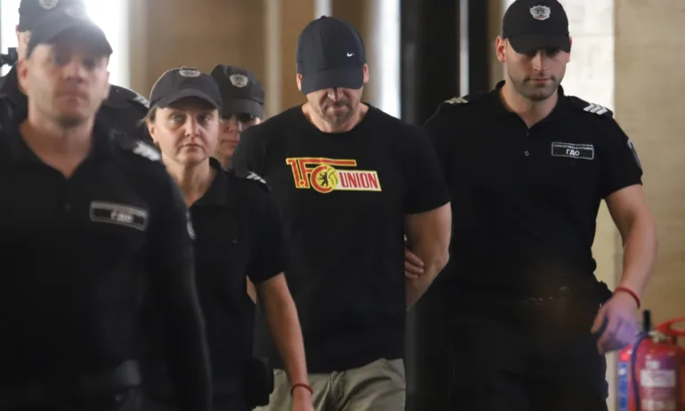 Шеф Андре Токев излиза предсрочно от затвора - Tribune.bg