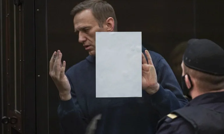 Не допуснаха камери на делото Навални - Tribune.bg