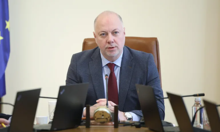 Желязков настоя за кадрови промени в ТОЛ управлението - Tribune.bg