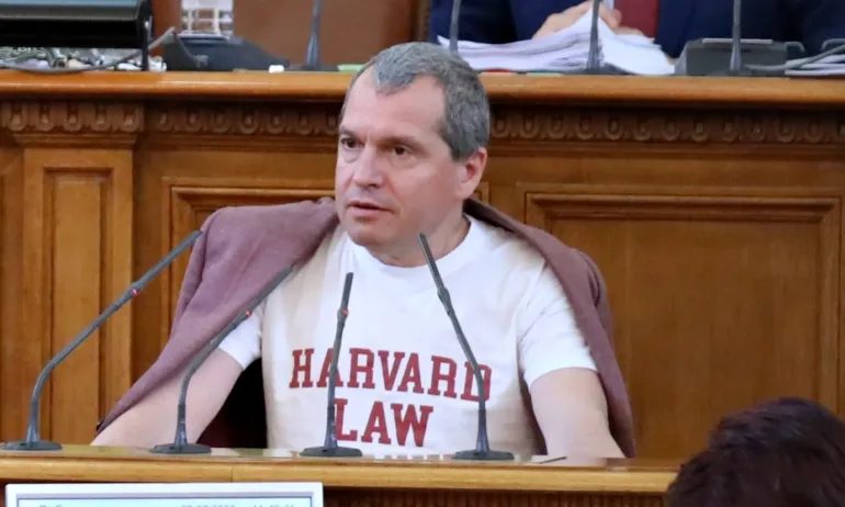 Тошко Йорданов за референдума: Ще зададем въпроса така, че да доведе до Велико Народно събрание - Tribune.bg