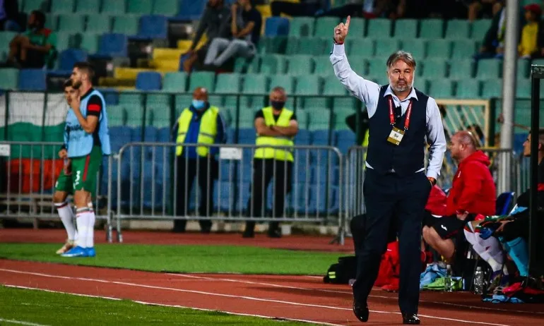 БФС ще удължи договора на Ясен Петров - Tribune.bg