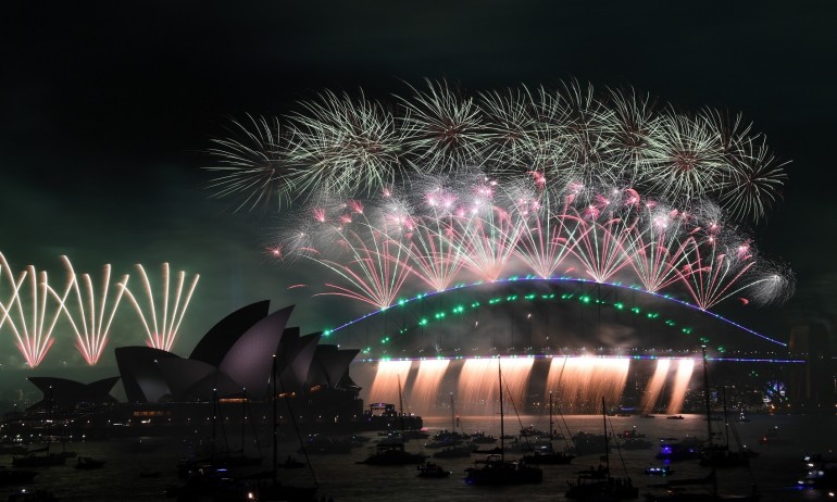 Посрещнахме 2022! Честита Нова година! - Tribune.bg