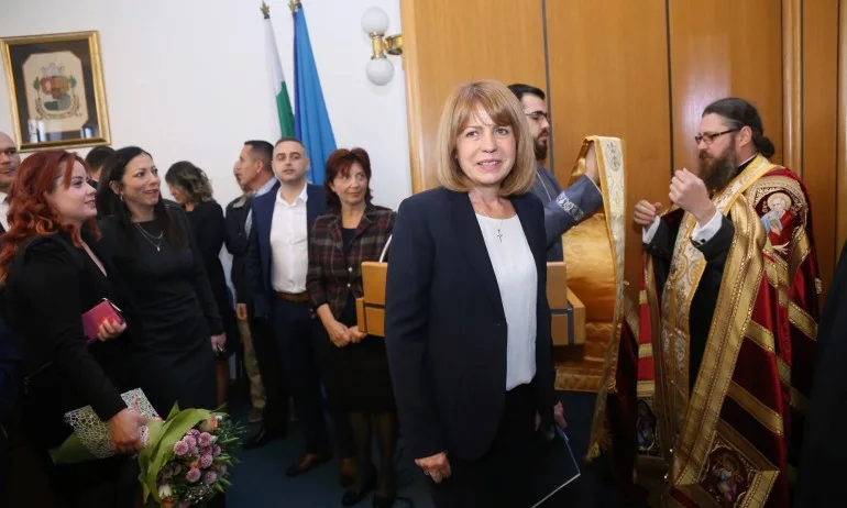 Фандъкова: Нашата първа отговорност е тази към хората на София - Tribune.bg