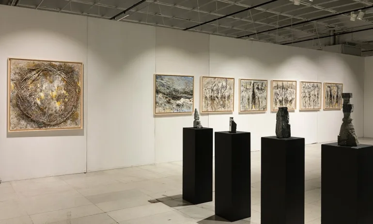 Изложбата Шест зими…едно лято търси пресечните точки на 12 водещи художници и скулптори - Tribune.bg