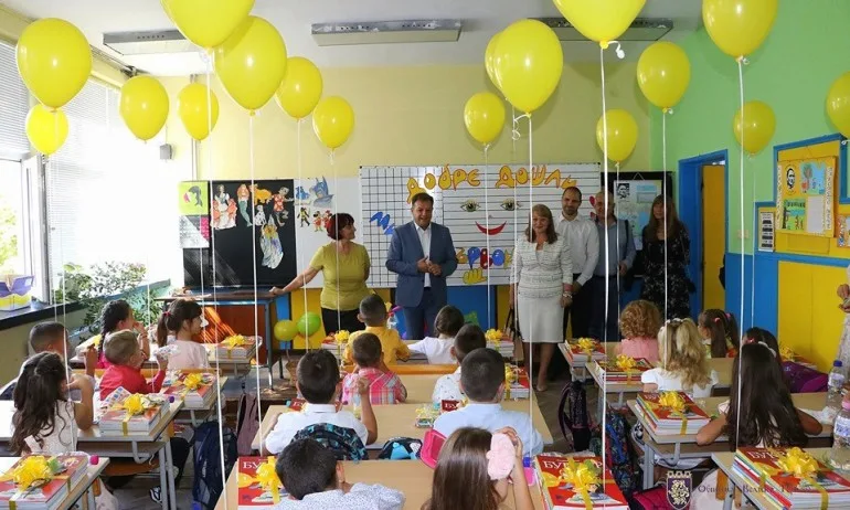 Даниел Панов: На учителите трябва да сме благодарни всеки ден - Tribune.bg