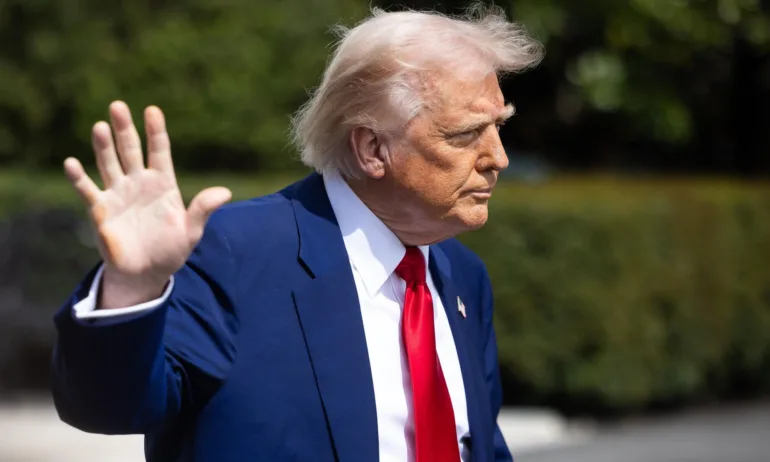 След разговор: Тръмп отложи налагането на мита за ЕС - Tribune.bg