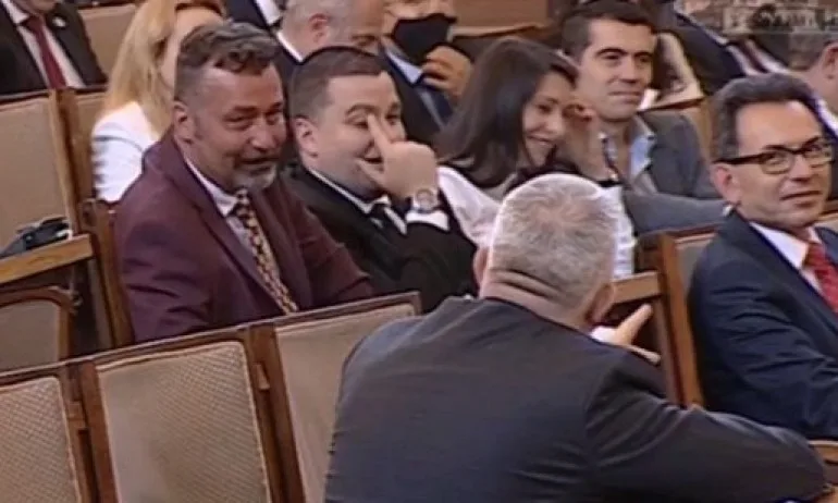 ИТН и ИБНИ в пореден скандал за спонсори зад граница, приеха на първо четене закриване на спецправосъдието - Tribune.bg