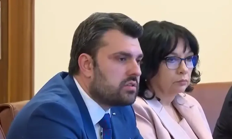 Заседание на МС във връзка с евакуацията на българите от Израел - 18 юни 2025 г. - Tribune.bg