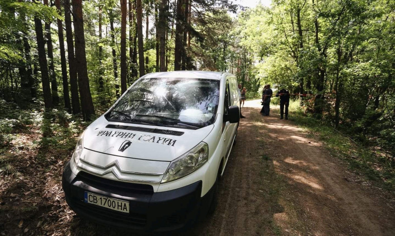 Намериха още три незаконно погребани тела край Клисура - Tribune.bg