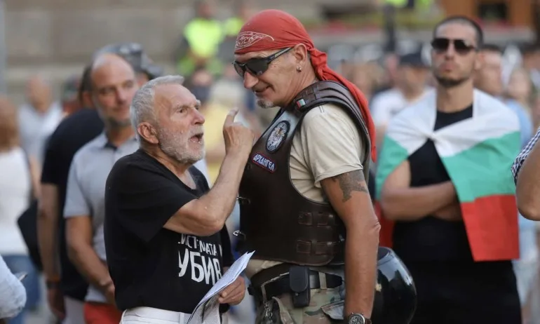 Йоло Денев: Радев трябва да изпълнява волята на Йоло - пророк на Тангра! - Tribune.bg