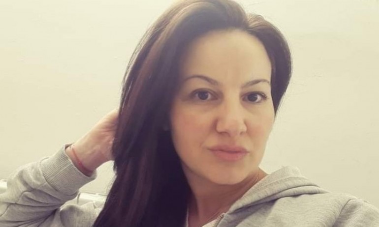 Майката на детето с изгаряния по краката: Недопустимо е! Да се хвърля ежедневно жар от котела в двора - Tribune.bg