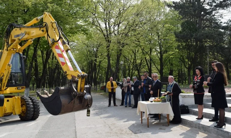 Джи Пи Груп АД започна реконструкция на улици в Козлодуй - Tribune.bg
