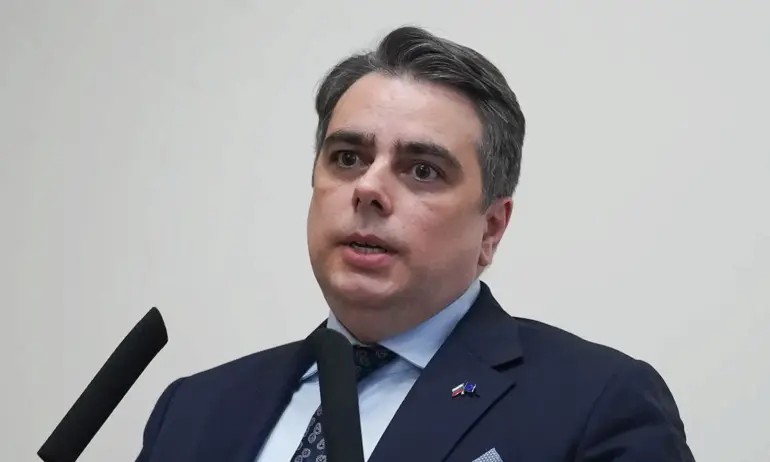Асен Василев си е прибрал 1.2 млрд. лв от сметката на регионалното министерство, за да скрие дефицит - Tribune.bg