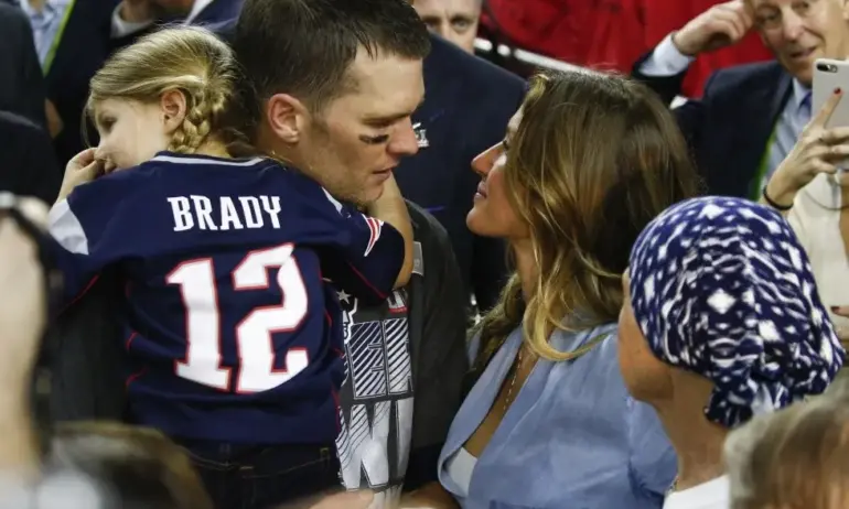 Звездата на американския футбол Том Брейди излиза с Ирина Шейк? - Tribune.bg