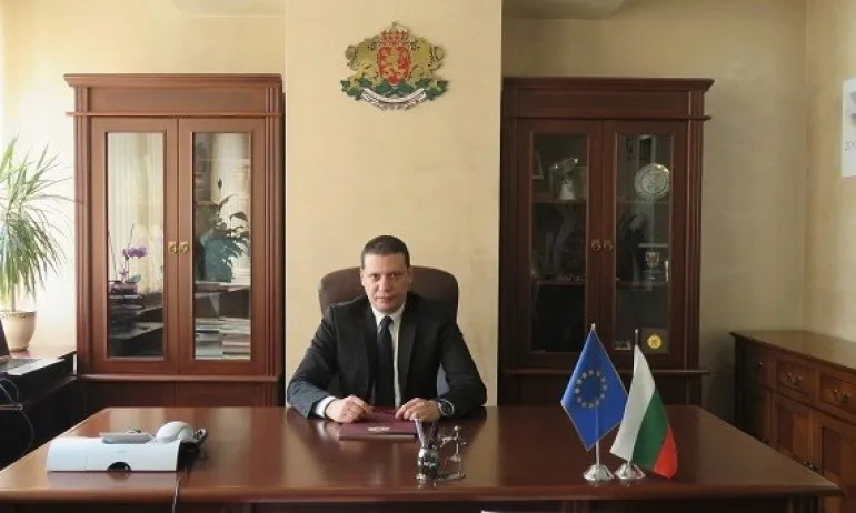 Илиан Тодоров: Преди 77 г. българският народ се изправи срещу мрака и мракобесието, за да спаси своите евреи - Tribune.bg