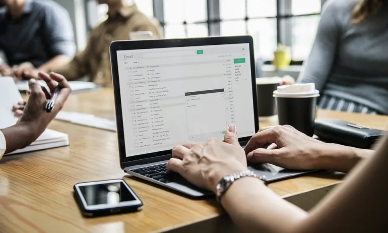 НАП предупреждава за фалшиви имейли от името на агенцията - Tribune.bg