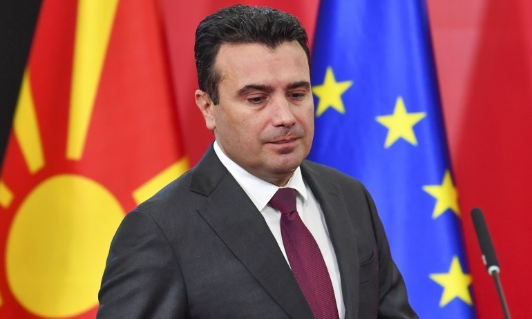 Премиерът на РС Македония Зоран Заев подаде оставка. Той е