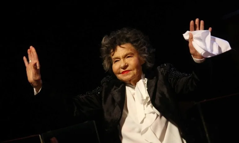 Стоянка Мутафова се възстановява след операция - Tribune.bg