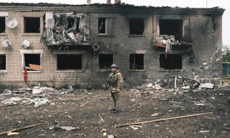 Зеленски отложи чуждестранните си визити на фона на руското настъпление в района на Харков - Tribune.bg